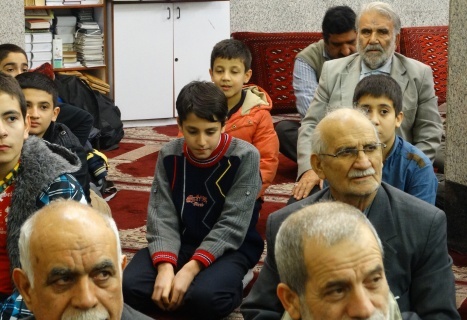 تقدیر از نمازگزار نوجوان مسجد فاطمیه